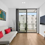 1 Bedroom With Rooftop Terrace-Alice72 Self Catering